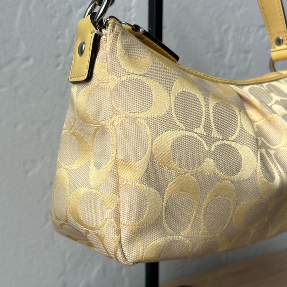 🎀 SOLD 🎀 - Picture 2 of 5